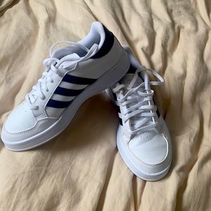 Ladies adidas shoes